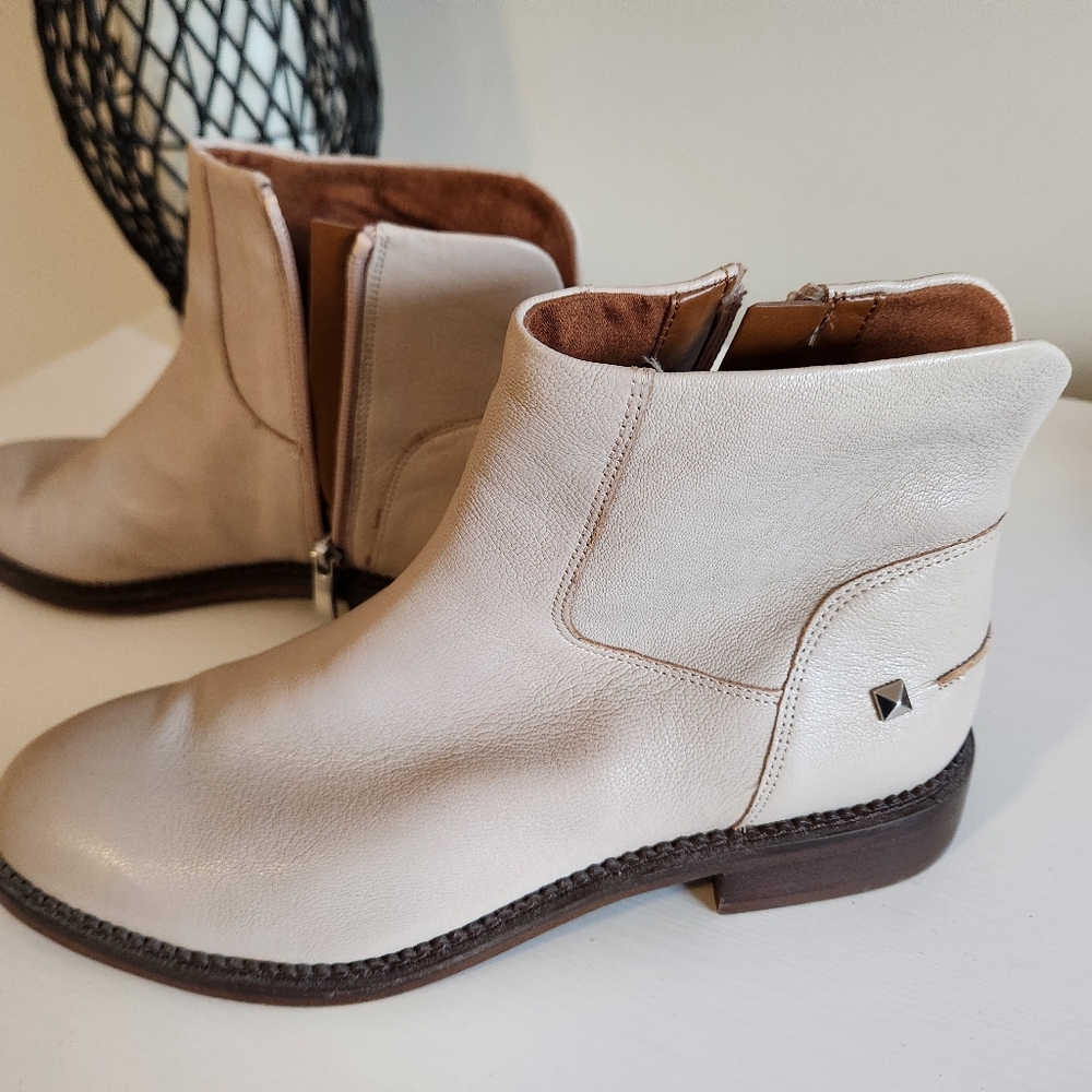 Women's ankle boots